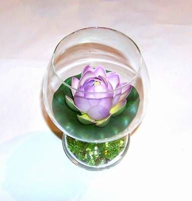 Vaza - bol, din sticla, cu floare de Lotus mov