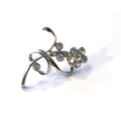 Brosa argintie, eleganta-floare cu cristale