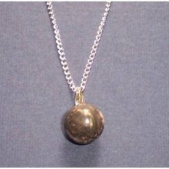 Pandantiv din jasp pe lantisor din metal