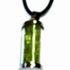 Cristal brut de olivina/peridot - model deosebit !
