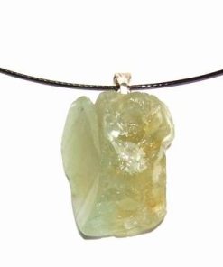 Cristal de jadeit in stare naturala
