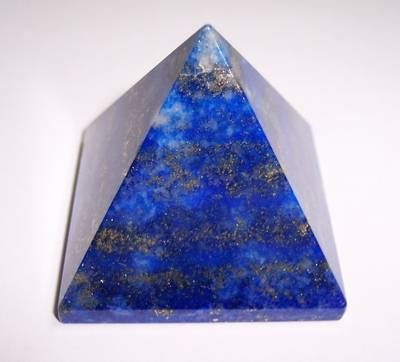 Piramida din lapis lazuli - model deosebit si unicat !