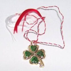 Brosa Trandafir rosu cu snur de Martisor