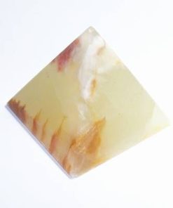 Piramida din cristal de onix