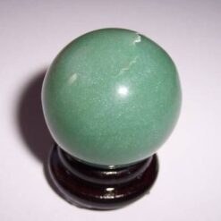 Sfera din granat, pe suport de lemn - unicata!